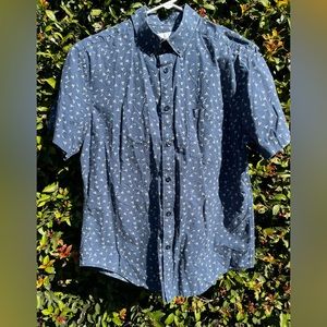 Casual short sleeve button down